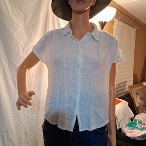 Love Crazy Women's Off White Button-Up Top